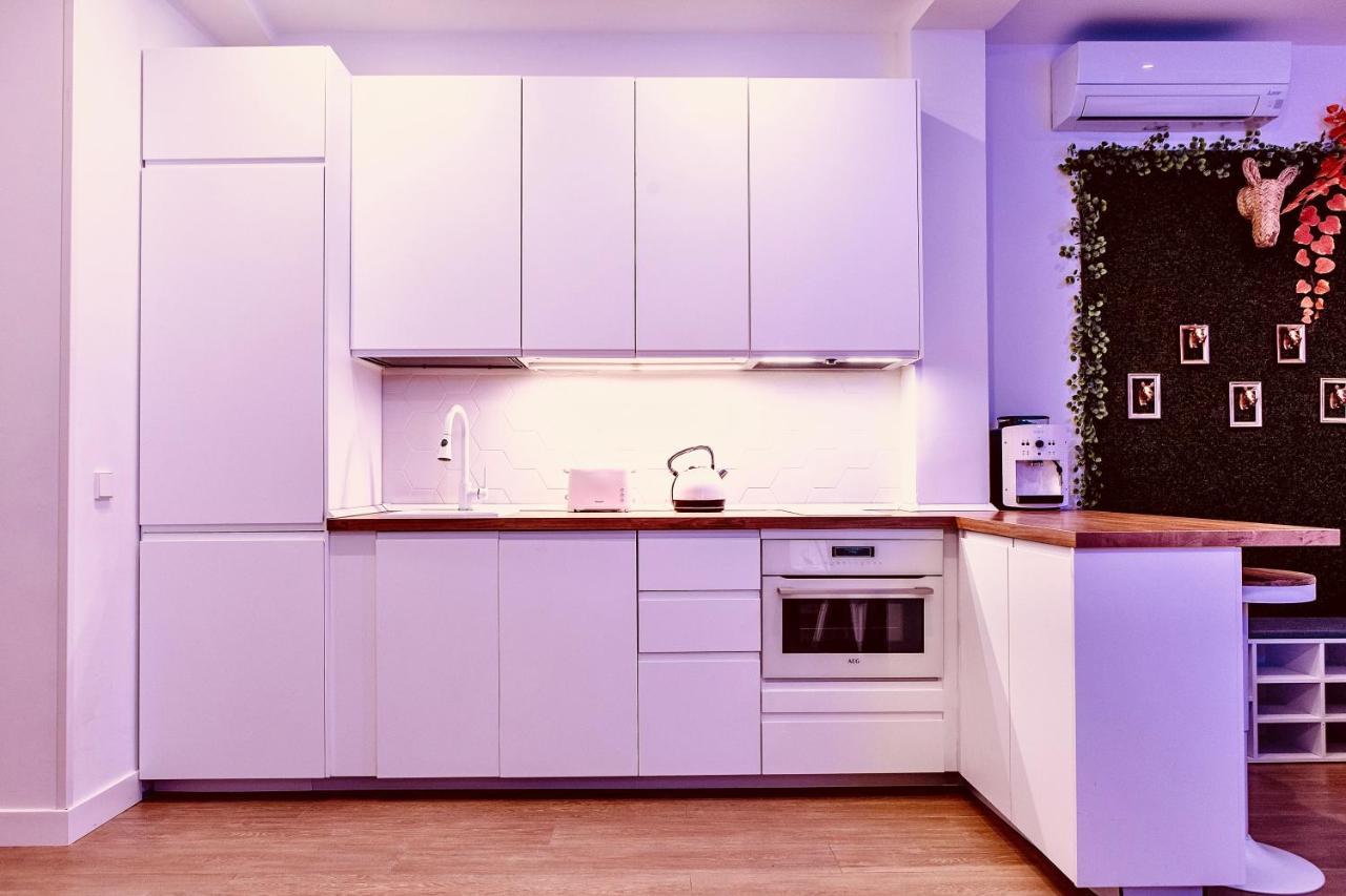 Calle Rodas 3 Central 5 Stars Apartment In Madrid For 6 People ภายนอก รูปภาพ